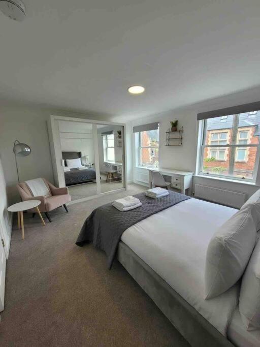 5 Bed Modern Cheltenham Town Centre Home Exterior photo